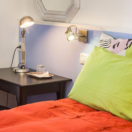 Girovagando B&B Genova Szoba fotó
