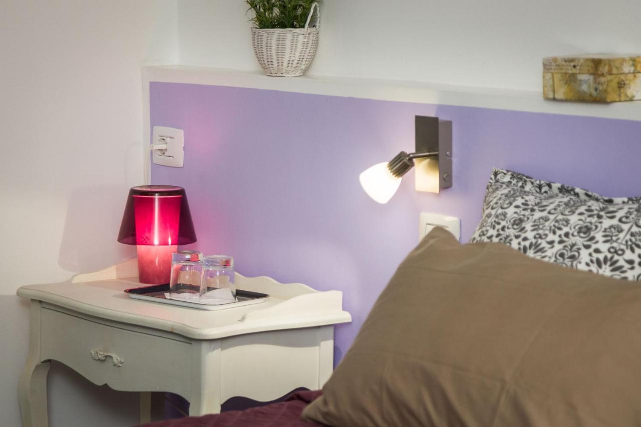 Girovagando B&B Genova Szoba fotó