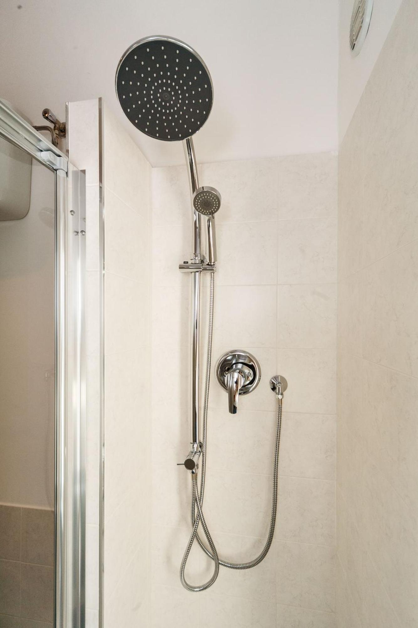 Girovagando B&B Genova Szoba fotó