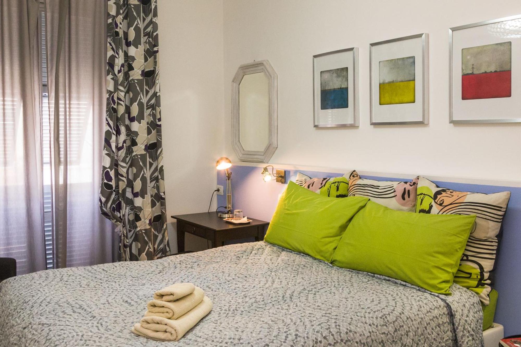 Girovagando B&B Genova Szoba fotó